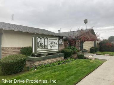 Main picture of 4002 E Dakota Ave
