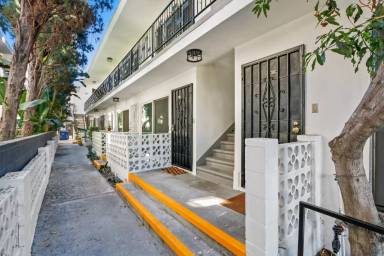 Main picture of 514 N. Hayworth Ave