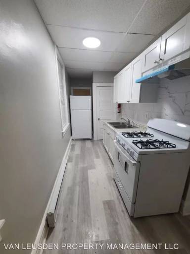 Main picture of 536 Lancaster Ave