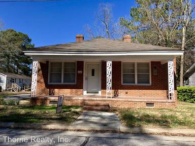 Main picture of 1126 Beal St