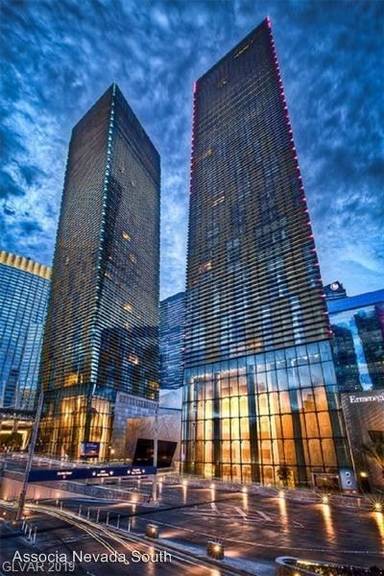 Main picture of Veer Towers Condos