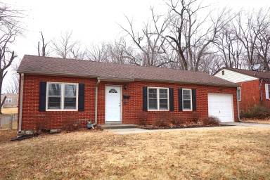 Main picture of 8026 Barkley St