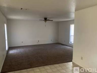 Main picture of 2411 Sweet Springs Rd