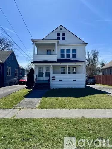 Main picture of 312 Roxford Rd S