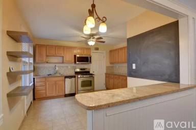 Main picture of 41 Dyer Ave