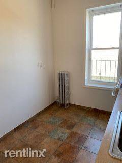 Main picture of 2032 W 6th St