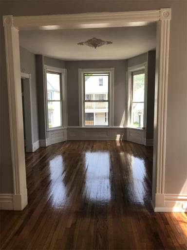 Main picture of 127 6th ave Troy - 2