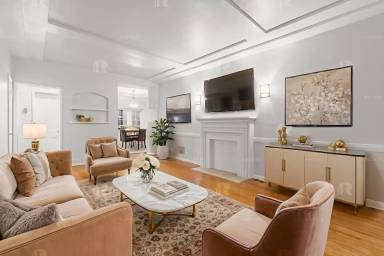 Main picture of 141 S Crescent Dr