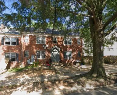 Main picture of 1626 18th St SE