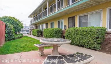 Main picture of 691 El Camino Ave