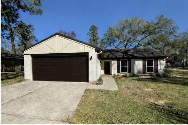 Main picture of 1 Redberry Ct