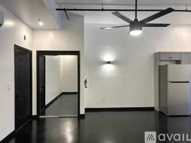 Main picture of 24 Beacon St