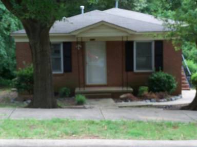Main picture of 3010 Capitol Dr