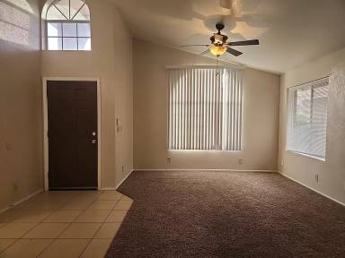 Main picture of 250 N Westport Dr