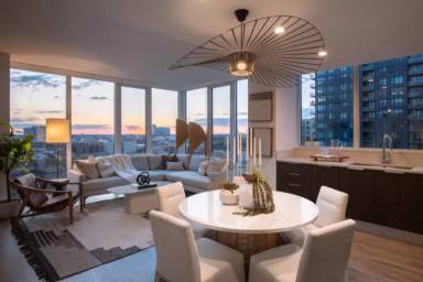 Main picture of 363 W Hill St