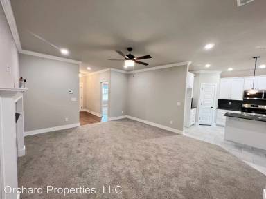 Main picture of 995 Arden St
