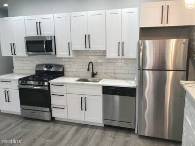 Main picture of 1059 W Glenlake Ave