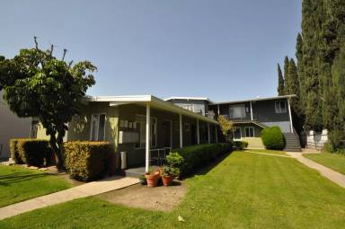 Main picture of 6417 Whitsett Ave