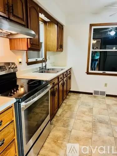 Main picture of 625 Apple Dr