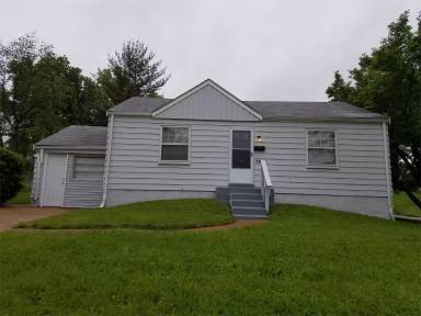 Main picture of 7415 Sharon Dr