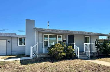 Main picture of 1365 Melody Ln