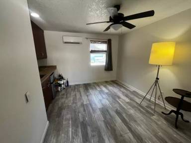 Main picture of 2500 NE Indian River Dr
