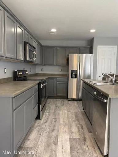 Main picture of 5830 Ceylon St