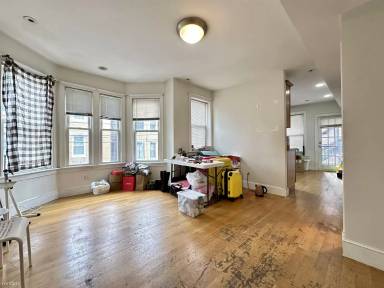Main picture of 836 Huntington Ave