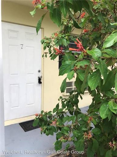 Main picture of 1947 Ricardo Ave