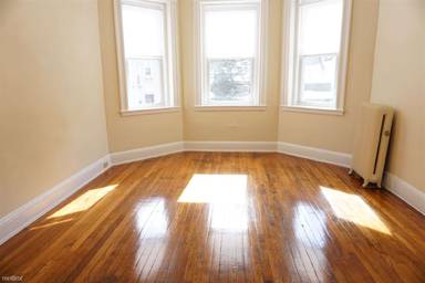 Main picture of 217 Kelton St