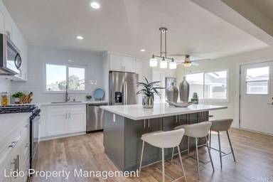 Main picture of 212 S Olympia Way