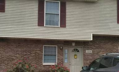 Main picture of 3334 S Oaklawn Cir