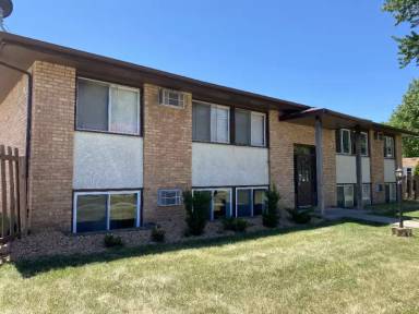 Main picture of 7638 Pleasant Ave