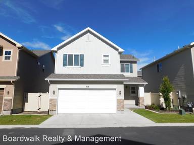Main picture of 918-945 W Stonehaven Dr