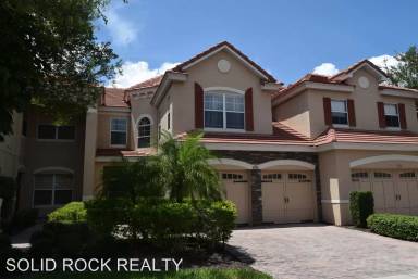 Main picture of 6774 Sorrento St