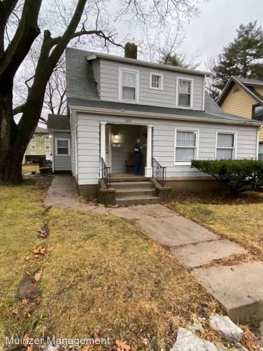 Main picture of 419 W Stadium Ave