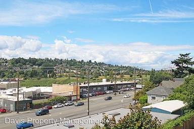 Main picture of 2219 14th Ave W