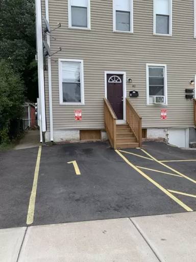 Main picture of 40 Ward St