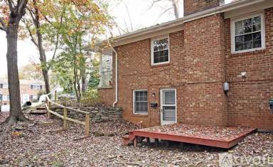 Main picture of 110 Olinda Dr