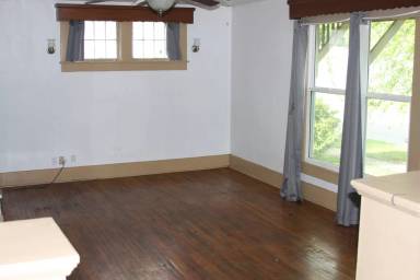 Main picture of 720 N Main St