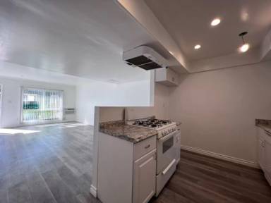 Main picture of 525 S Euclid St