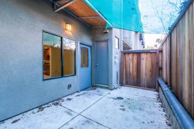Main picture of 1130 65th St