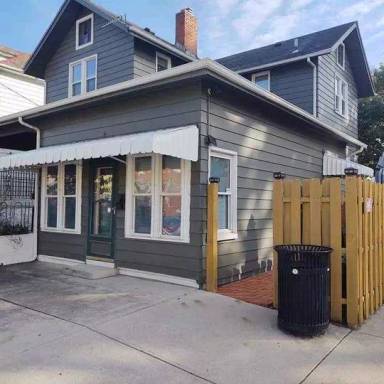 Main picture of 1548 S 4th St