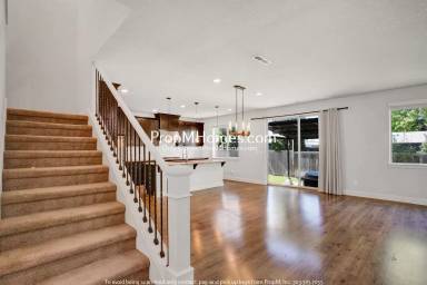 Main picture of 10377 SW 67th Ave
