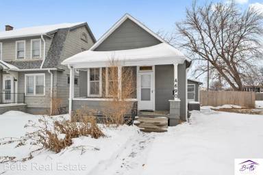 Main picture of 4690 Marcy St