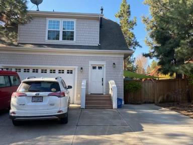 Main picture of 2209 NW High Lakes Loop