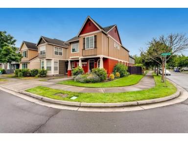 Main picture of 903 SE Elina Ave