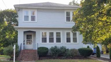 Main picture of 346 Lexington St