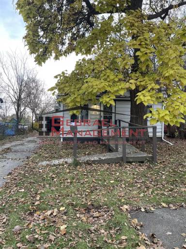 Main picture of 3124 Holly Ave