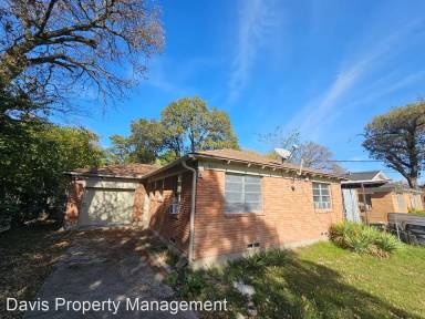 Main picture of 8737 Odom Dr